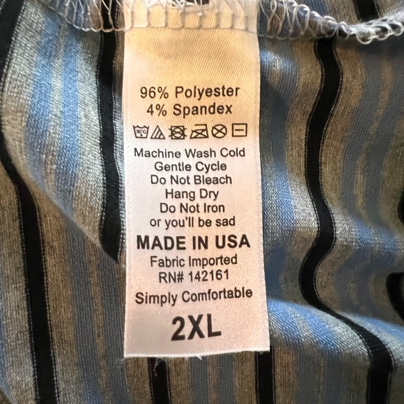 LulaRoe Christy T - Picture 5 of 5